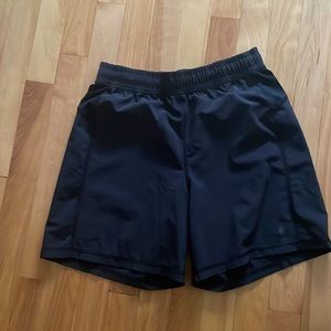 Super comfy and flowy Ivviva athletic shorts!! Amazing for runners or gym goers.